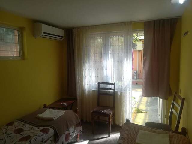 Гостевой дом Guest House On Asatiani Батуми-12